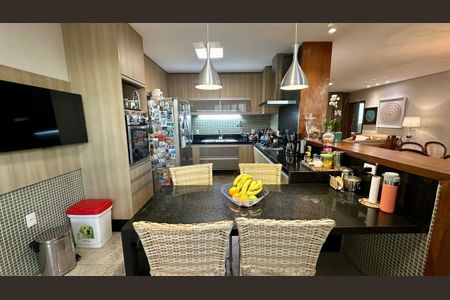 Casa à venda com 382m², 4 quartos e 5 vagasCozinha