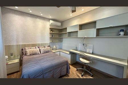 Casa à venda com 382m², 4 quartos e 5 vagasQuarto 3