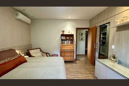 Casa à venda com 382m², 4 quartos e 5 vagasQuarto 2