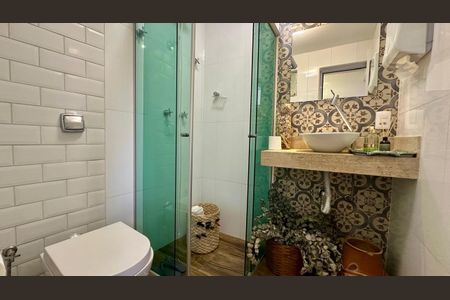 Casa à venda com 382m², 4 quartos e 5 vagasBanheiro 3