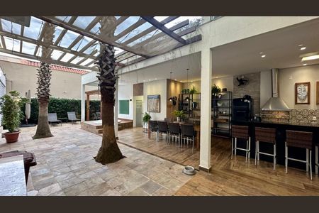 Casa à venda com 382m², 4 quartos e 5 vagasÁrea externa