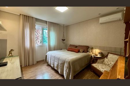 Casa à venda com 382m², 4 quartos e 5 vagasQuarto 2