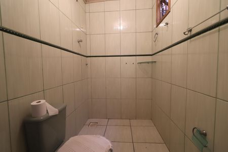 Casa para alugar com 180m², 3 quartos e 2 vagasBanheiro