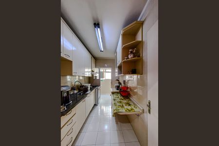 Apartamento à venda com 84m², 3 quartos e 2 vagasCozinha