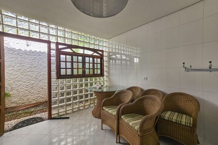 Casa para alugar com 300m², 3 quartos e 5 vagasCozinha