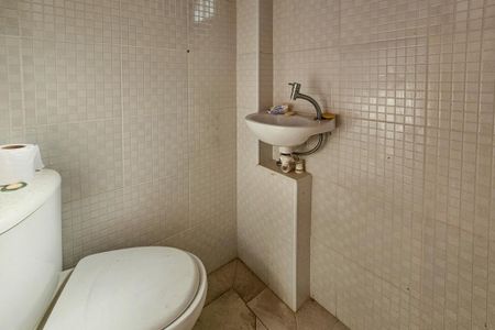 Casa para alugar com 300m², 3 quartos e 5 vagasBanheiro Social