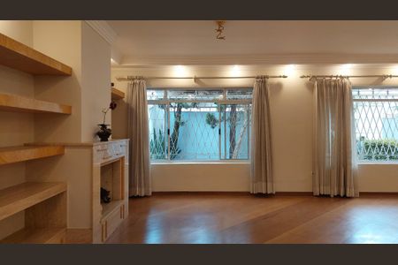 Casa à venda com 517m², 5 quartos e 8 vagas Casa à venda com 517m², 5 quartos e 8 vagasSala