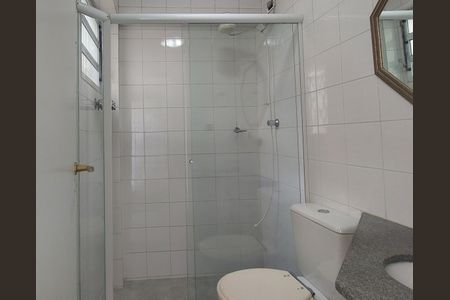 Casa à venda com 517m², 5 quartos e 8 vagas Casa à venda com 517m², 5 quartos e 8 vagasBanheiro de serviço