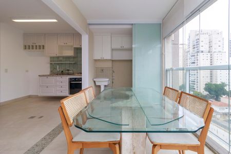 Apartamento para alugar com 43m², 1 quarto e 1 vaga Apartamento para alugar com 43m², 1 quarto e 1 vaga Varanda