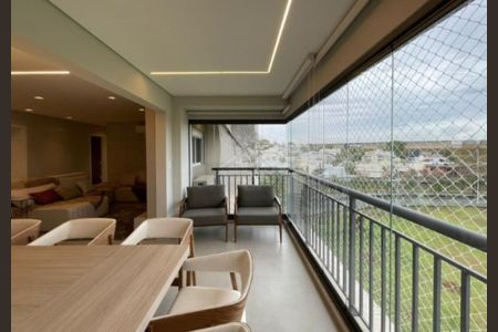 Apartamento à venda com 130m², 3 quartos e 2 vagasFoto 01