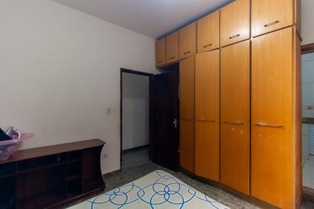 Casa à venda com 185m², 4 quartos e 4 vagas Casa à venda com 185m², 4 quartos e 4 vagasSuíte