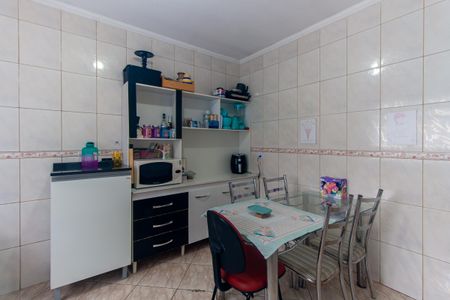 Casa à venda com 185m², 4 quartos e 4 vagas Casa à venda com 185m², 4 quartos e 4 vagasEdícula - Cozinha