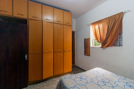 Casa à venda com 185m², 4 quartos e 4 vagas Casa à venda com 185m², 4 quartos e 4 vagasSuíte