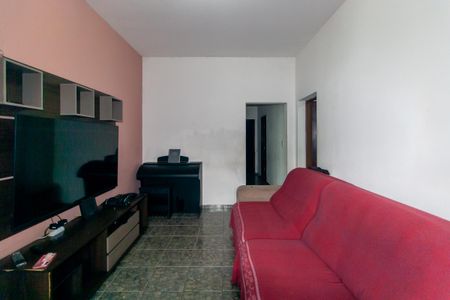 Casa à venda com 185m², 4 quartos e 4 vagas Casa à venda com 185m², 4 quartos e 4 vagasSala