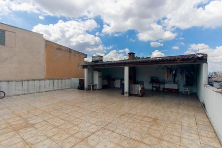 Casa à venda com 185m², 4 quartos e 4 vagas Casa à venda com 185m², 4 quartos e 4 vagasÁrea externa