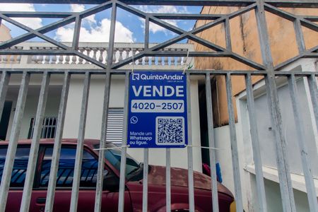 Casa à venda com 185m², 4 quartos e 4 vagas Casa à venda com 185m², 4 quartos e 4 vagasPlaca Instalada