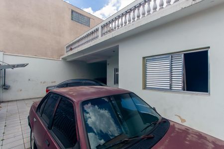 Casa à venda com 185m², 4 quartos e 4 vagas Casa à venda com 185m², 4 quartos e 4 vagasGaragem