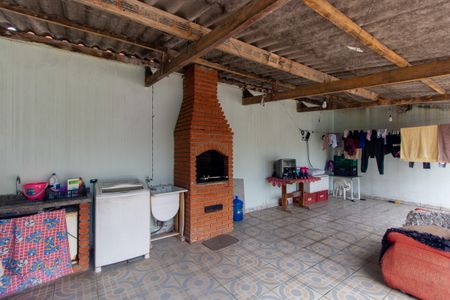 Casa à venda com 185m², 4 quartos e 4 vagas Casa à venda com 185m², 4 quartos e 4 vagasChurrasqueira