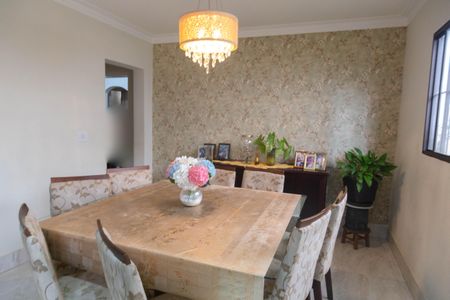 Casa à venda com 380m², 4 quartos e 4 vagasSala de Jantar