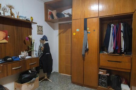 Casa à venda com 380m², 4 quartos e 4 vagasQuarto 2