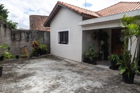 Casa à venda com 380m², 4 quartos e 4 vagasFachada