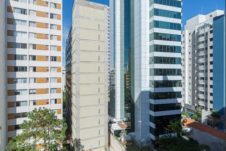 Studio à venda com 28m², 1 quarto e 1 vaga Studio à venda com 28m², 1 quarto e 1 vagaVista da varanda do studio