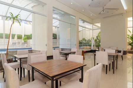 Studio à venda com 28m², 1 quarto e 1 vaga Studio à venda com 28m², 1 quarto e 1 vagaÁrea comum - Salão de Festas