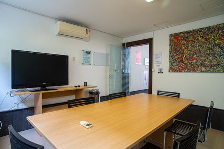 Studio à venda com 28m², 1 quarto e 1 vaga Studio à venda com 28m², 1 quarto e 1 vagaÁrea comum - Sala de Reunião