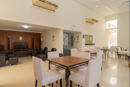Studio à venda com 28m², 1 quarto e 1 vaga Studio à venda com 28m², 1 quarto e 1 vagaÁrea comum - Salão de Festas