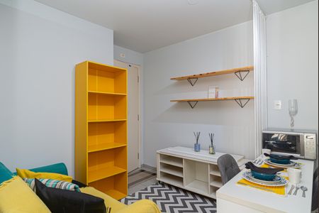 Sala de kitnet/studio para alugar com 1 quarto, 28m² em Consolação, São Paulo
