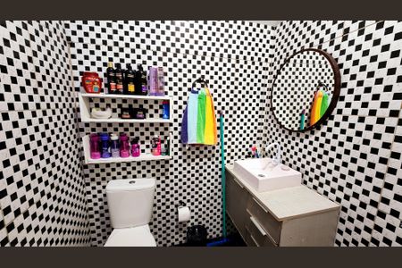 Casa à venda com 280m², 3 quartos e 2 vagasBanheiro