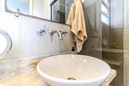 Apartamento à venda com 184m², 3 quartos e 1 vagaBanheiro da Suíte