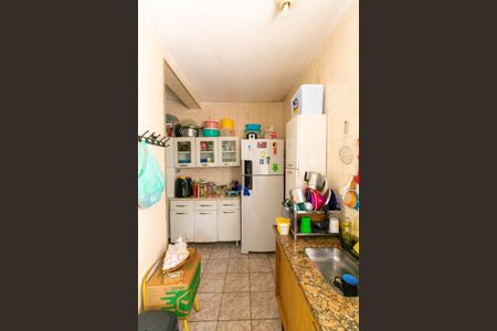 Casa à venda com 150m², 2 quartos e 2 vagas Casa à venda com 150m², 2 quartos e 2 vagasCasa 2 - Cozinha