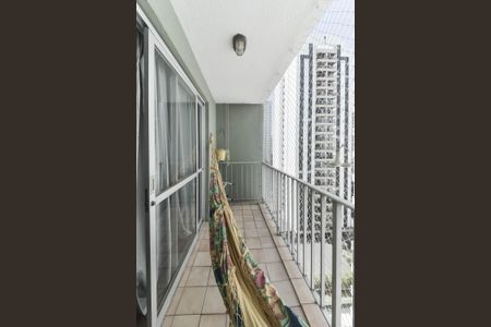 Apartamento à venda com 82m², 3 quartos e 1 vagaVaranda