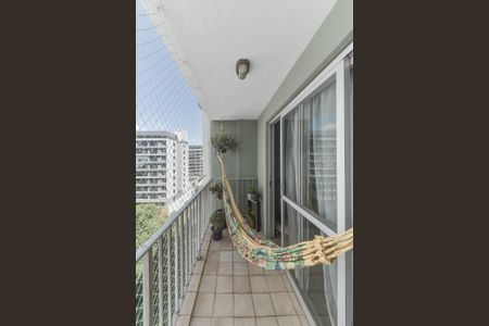 Apartamento à venda com 82m², 3 quartos e 1 vagaVaranda