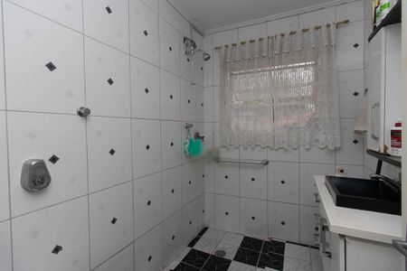 Casa à venda com 176m², 3 quartos e 2 vagasBanheiro Social