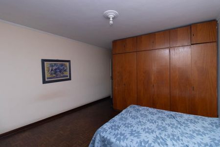 Casa à venda com 176m², 3 quartos e 2 vagasSuíte