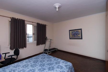 Casa à venda com 176m², 3 quartos e 2 vagasSuíte