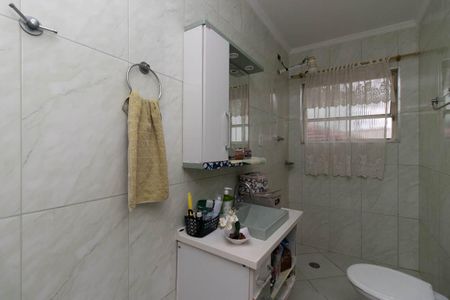 Casa à venda com 176m², 3 quartos e 2 vagasBanheiro da Suíte