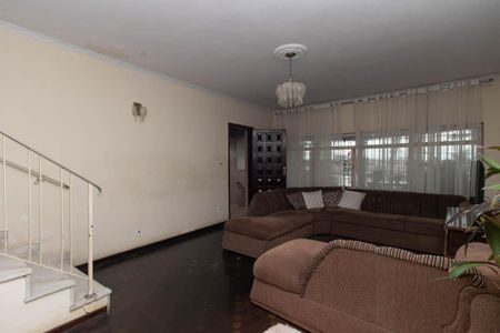 Casa à venda com 176m², 3 quartos e 2 vagasSala