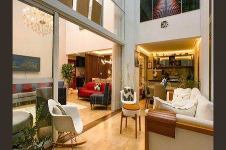 Apartamento à venda com 238m², 3 quartos e 4 vagas Apartamento à venda com 238m², 3 quartos e 4 vagasFoto 05