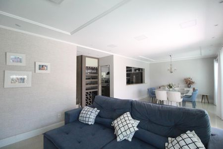 Casa de condomínio à venda com 318m², 5 quartos e 4 vagasSala