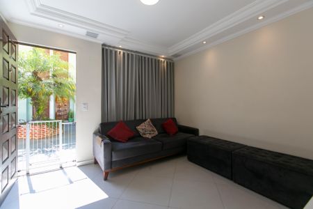 Apartamento à venda com 70m², 2 quartos e 1 vagaSala