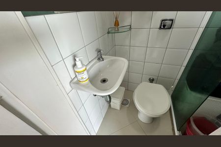 Apartamento à venda com 114m², 3 quartos e 2 vagas Apartamento à venda com 114m², 3 quartos e 2 vagasBanheiro de serviço