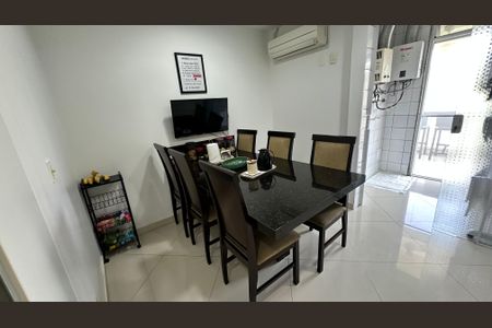 Apartamento à venda com 114m², 3 quartos e 2 vagas Apartamento à venda com 114m², 3 quartos e 2 vagasCozinha