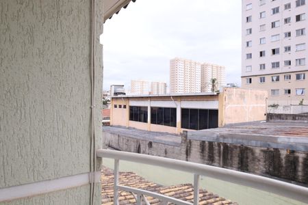 Casa de condomínio à venda com 59m², 2 quartos e 1 vagaSacada