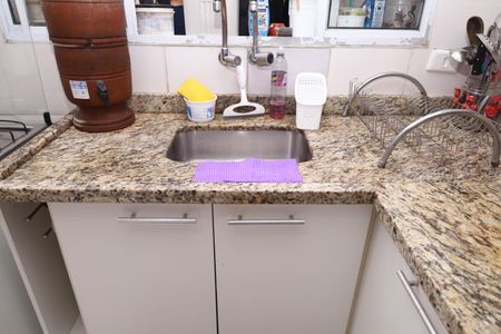 Casa de condomínio à venda com 59m², 2 quartos e 1 vagaCozinha