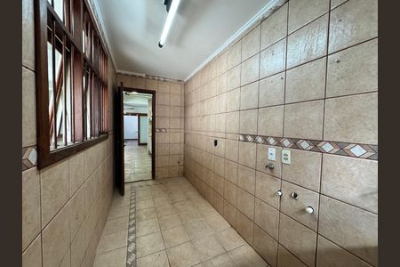 Casa para alugar com 320m², 4 quartos e 1 vagaÁrea de Serviço