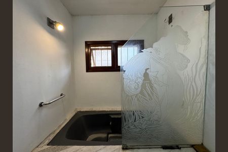 Casa para alugar com 320m², 4 quartos e 1 vagaBanheiro Suíte
