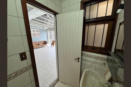 Casa para alugar com 320m², 4 quartos e 1 vagaÁrea comum